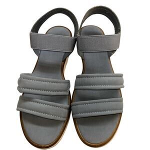 Stylus 8 Platform Women's Blue Sandal Shoe Adjustable Straps